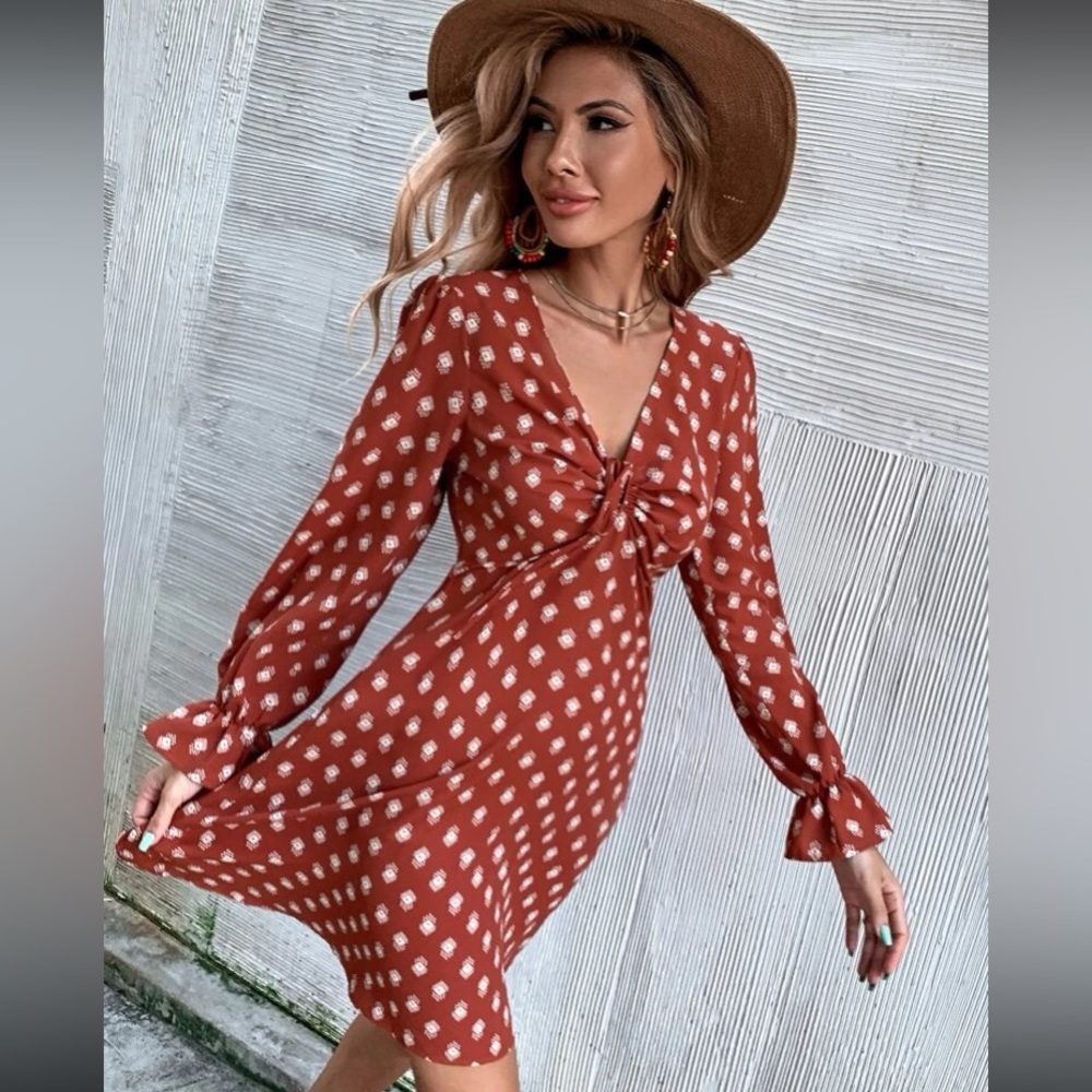🌙SHEIN Allover Geo print flounce sleeve knot front dress🌙